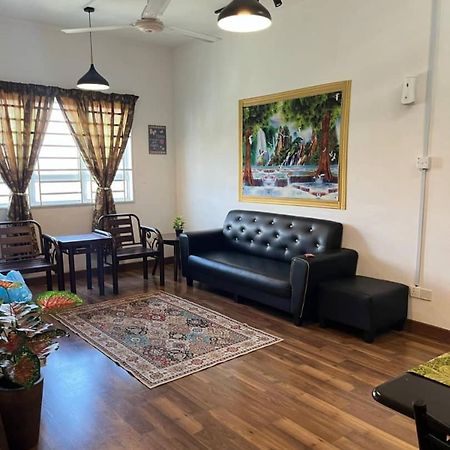 Anggerik Camelia Homestay Apartment Ladang Tok Pelam クアラ・トレンガヌ エクステリア 写真